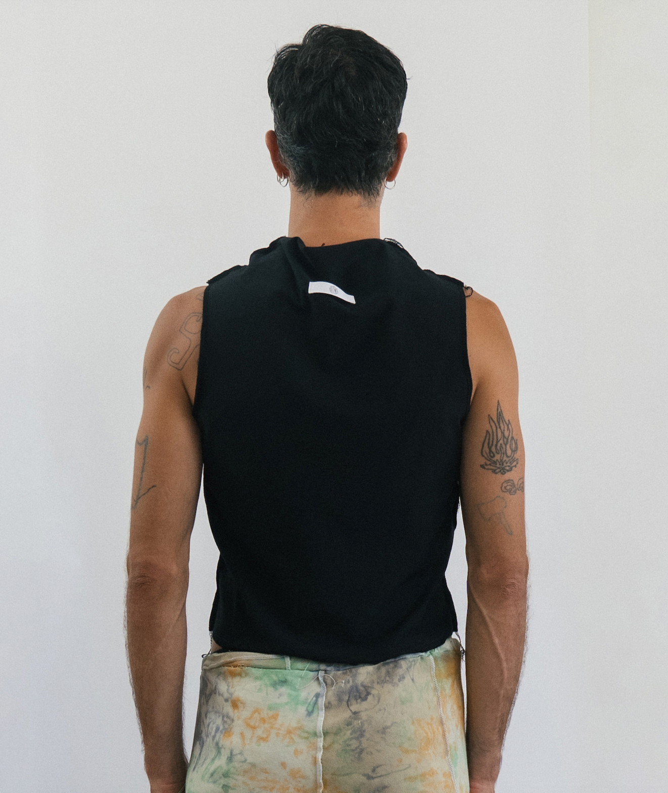 P12 Top / Black