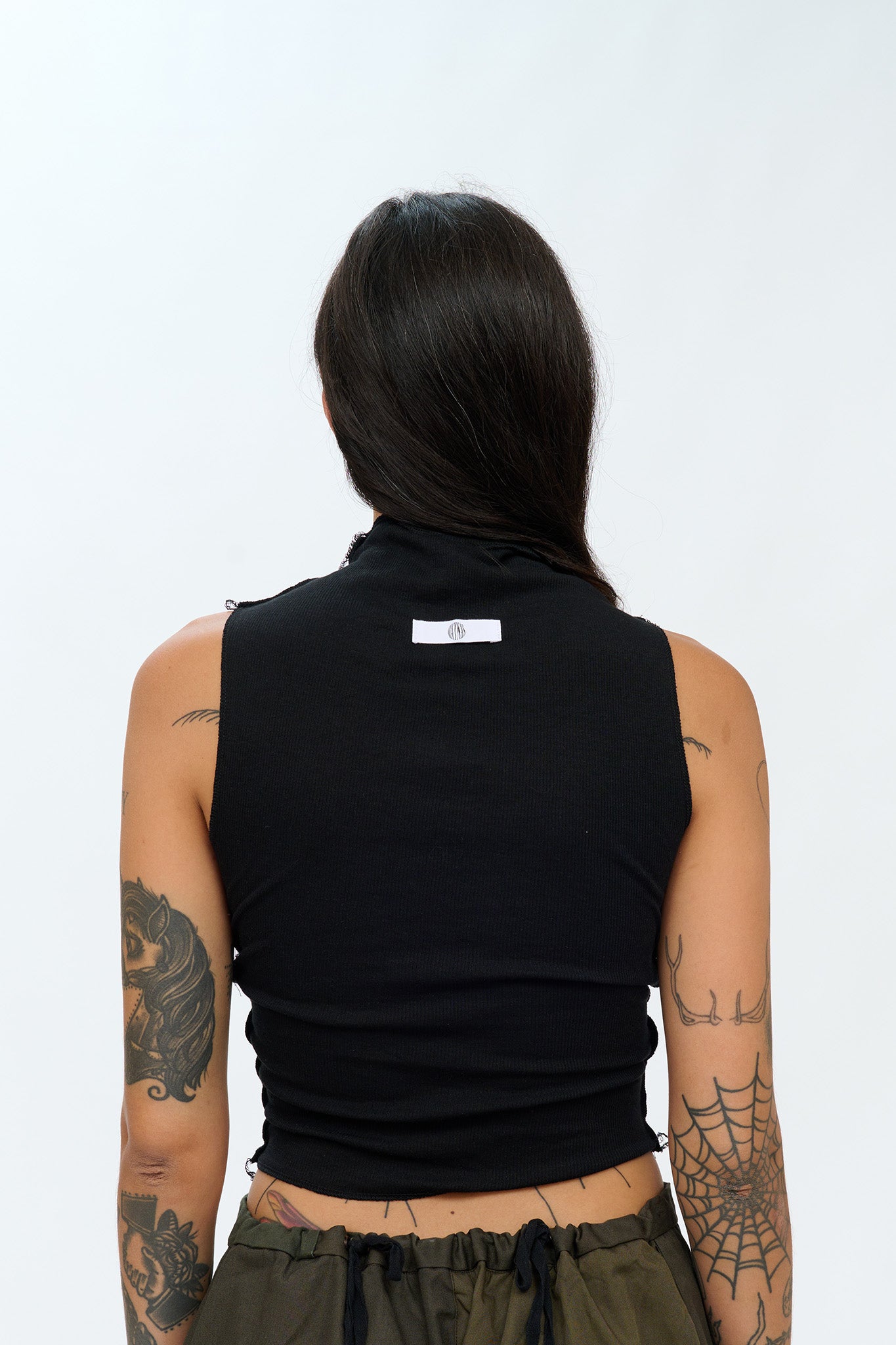 drape neck top/ black