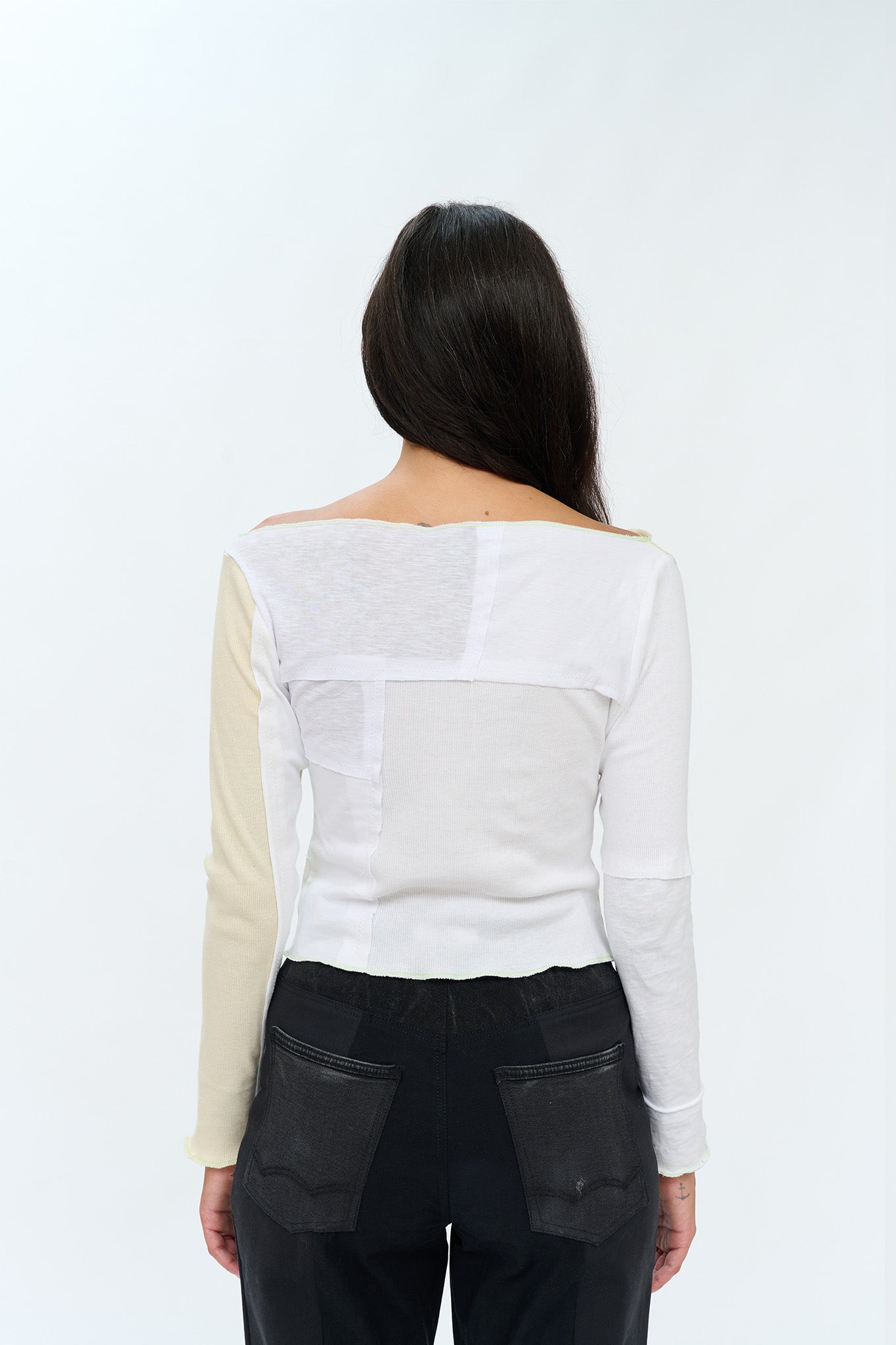 P18 Boatneck top White